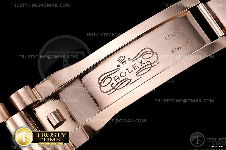 0725 RDD0219J – DayDate 36mm FreshLook 697